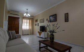 Nikolas Apartment II